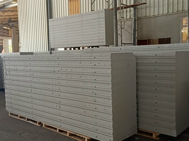 tam-alc-panel-2-loi-thep